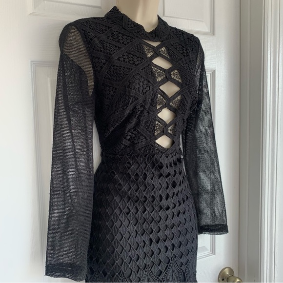 Black Long Sleeve Lace Backless Mini Dress - Picture 4 of 8